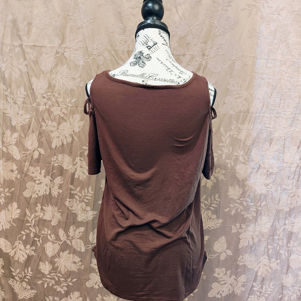 iGenjun Brown Peek-A-Boo T-Shirt, Size S, Gently Used - Picture 3 of 4